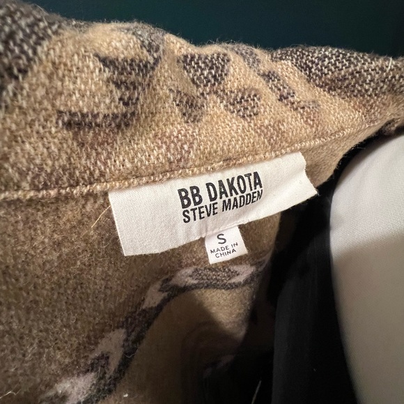 “Shacket” - Picture 7 of 7